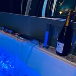 Bliss Loveroom *